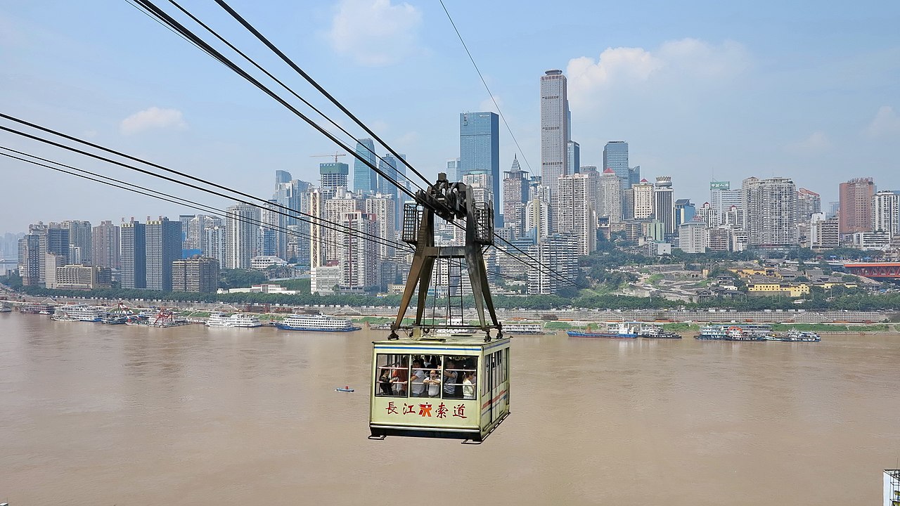 A cable car crossing the Yangtze at Chongqing