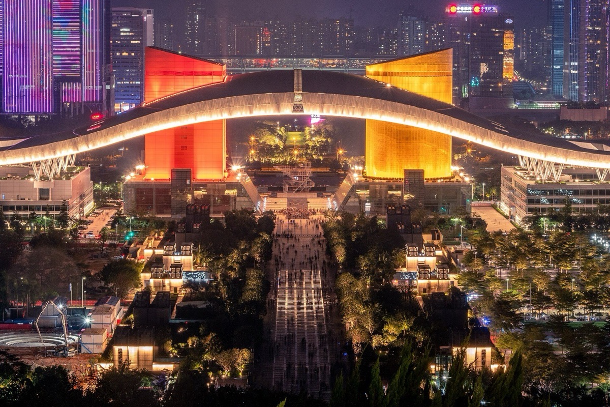 El espectáculo de luces del Centro Cívico visto desde la cima de Lianhuashan. Foto: Sparktour / CC BY-SA 4.0