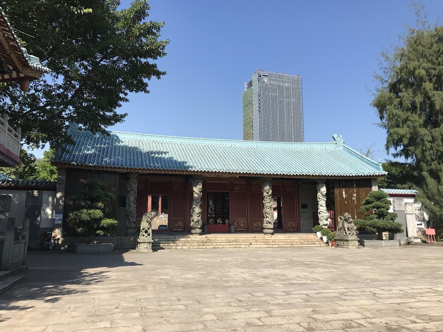 La entrada del templo: Mazu es la fe compartida de toda esta costa. Foto: そらみみ / CC BY-SA 4.0